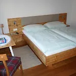 Gaestehaus Hubertus Penzion Malta