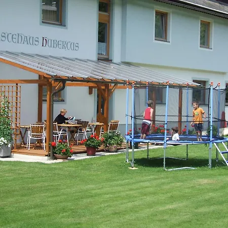 Gaestehaus Hubertus Penzion 3*