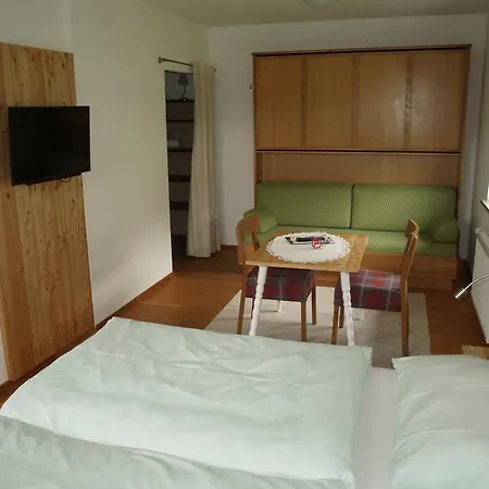 Gästehaus Hubertus 3*