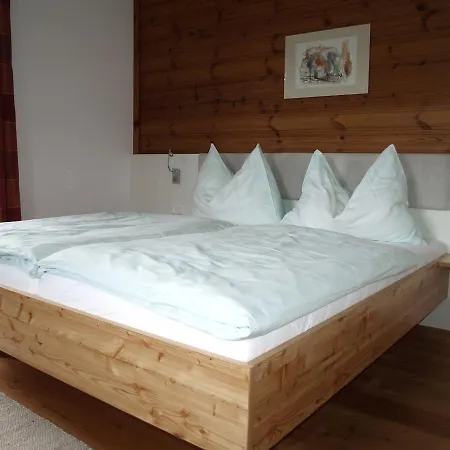 Gästehaus Hubertus 3*