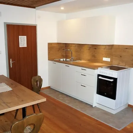 Gaestehaus Hubertus Penzion 3*