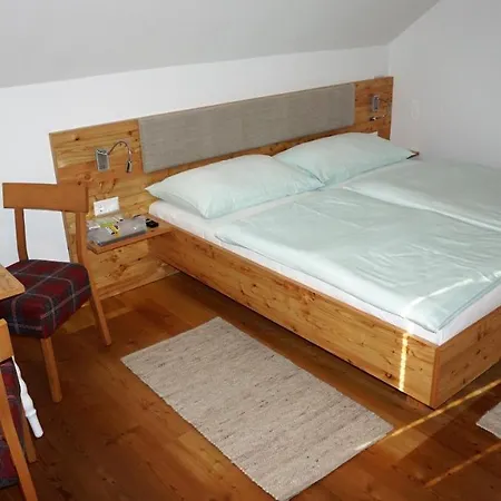 Gasthof Gästehaus Hubertus 3*