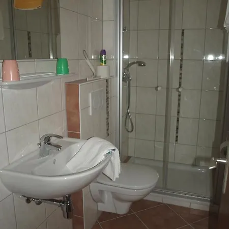 Gaestehaus Hubertus 3*